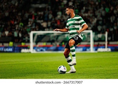 解析圣地亚哥教士队如何利用大额自由球员投资缩短球队的重建周期